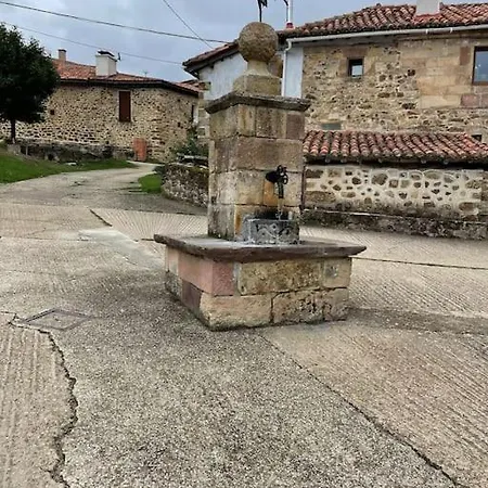 Сasa de vacaciones La Casa De La Tina *