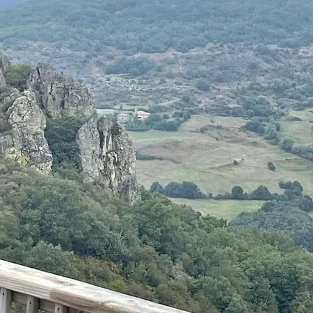 Сasa de vacaciones La Casa De La Tina Porquera de Santullan