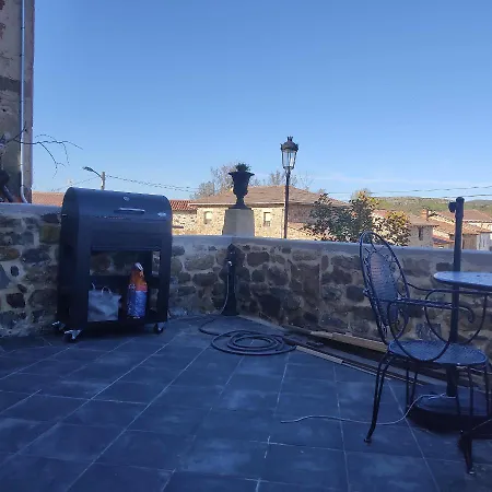 Сasa de vacaciones La Casa De La Tina