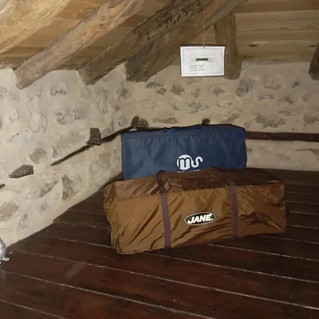 La Casa De La Tina Porquera de Santullan