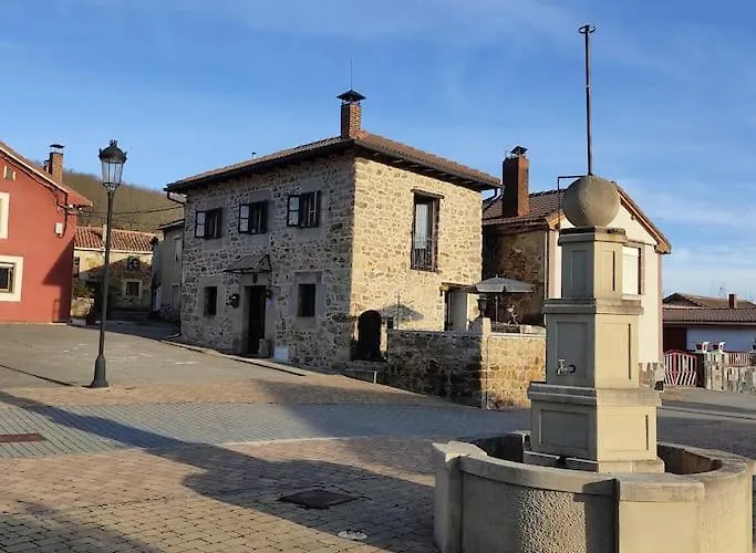 Сasa de vacaciones La Casa De La Tina Porquera de Santullan