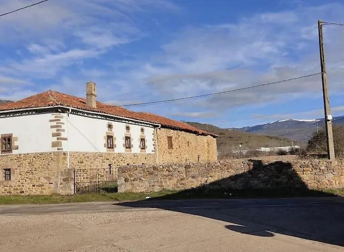 La Casa De La Tina بيت للعطل